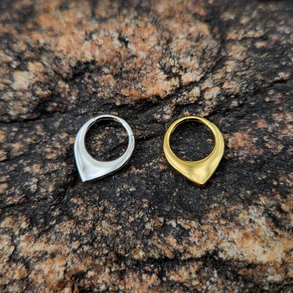 Stainless Steel Tapered Teardrop Septum Clicker
